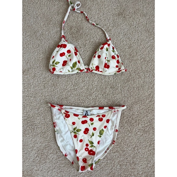 Vintage Retro Cherry Bikini - Picture 1 of 7